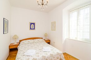 Stone House Dimato