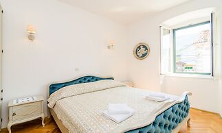 Stone House Dimato