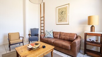 Searle's Manor - Apt 13