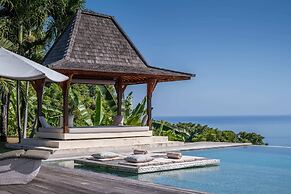 Palatial Wooden Villa, 4br, Lovina