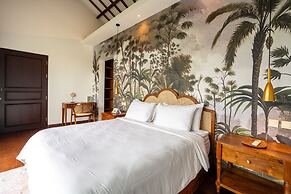 Contemporary Private Villa, 4 BR, Canggu With Staff