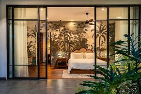 Contemporary Private Villa, 4 BR, Canggu With Staff