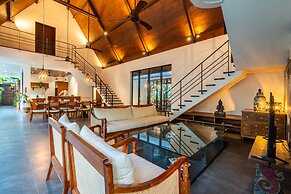 Contemporary Private Villa, 4 BR, Canggu With Staff