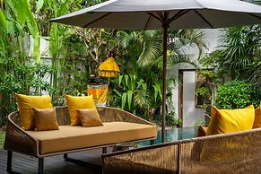 Contemporary Private Villa, 4 BR, Canggu With Staff