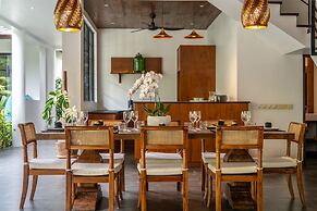 Contemporary Private Villa, 4 BR, Canggu With Staff