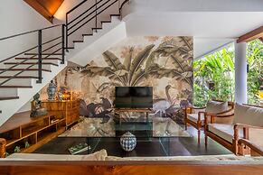 Contemporary Private Villa, 4 BR, Canggu With Staff