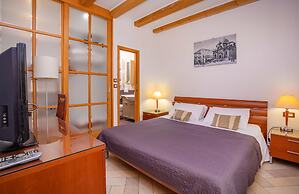 Apartments Espana