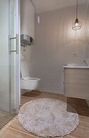 Deluxe City Center Blue Apartment