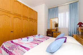 Apartman Red Orange