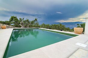 Holiday Home Bliss