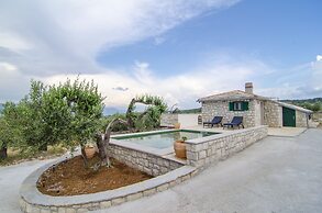 Holiday Home Bliss