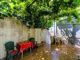 Guest House Mara