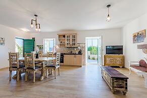 Holiday Home Rustic
