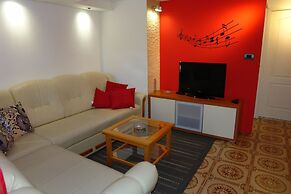 Apartment Dunny