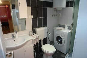 Apartment Dunny