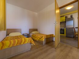 Apartments Ninac