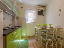 Apartments Ninac