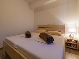 Apartments Ninac
