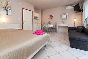 Apartments Karmen 1
