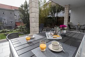 Apartments Karmen 1