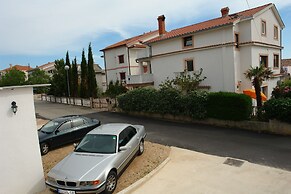 Apartments Karmen 1