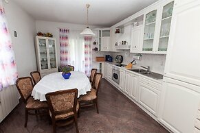 Apartment Marinko