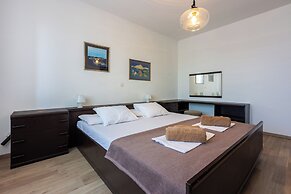 Apartment Kompes