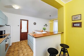 Apartment Kompes