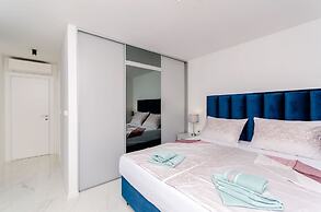 Apartments Crystal Luxury
