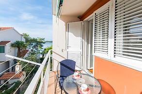 Apartment and Rooms Franka