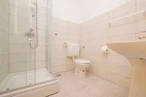Apartment and Rooms Franka