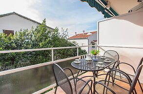 Apartment and Rooms Franka