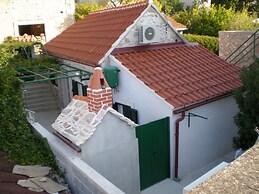 House Dinko