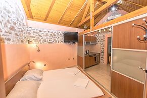 House Dinko