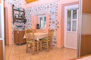 House Dinko