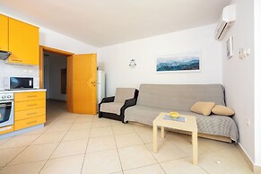 Apartments Petak