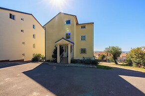 Apartments Petak