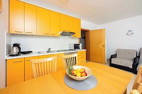 Apartments Petak