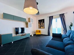 Sea View Apartment with balcony