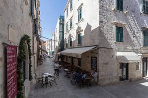 Apartment Dubravka Iza Roka