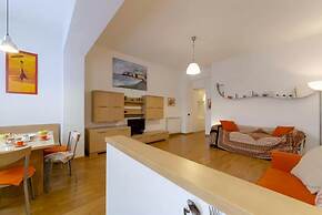 JOIVY Elegant Flat near Seaside