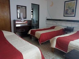 Hotel El Meson De La Luna