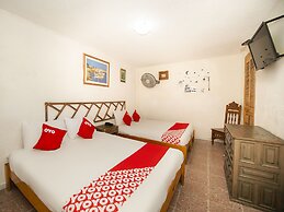 Hotel El Meson De La Luna