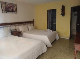 Hotel El Meson De La Luna