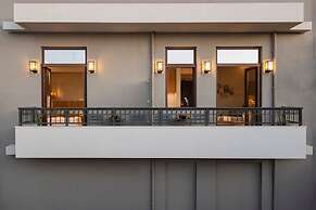 Petalo Suites