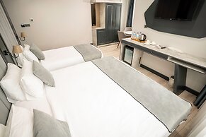 Express Plus Hotel