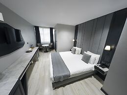 Express Plus Hotel