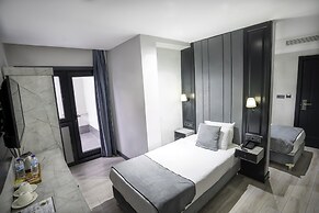 Express Plus Hotel