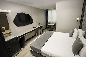 Express Plus Hotel