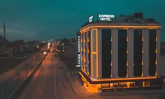 Express Plus Hotel